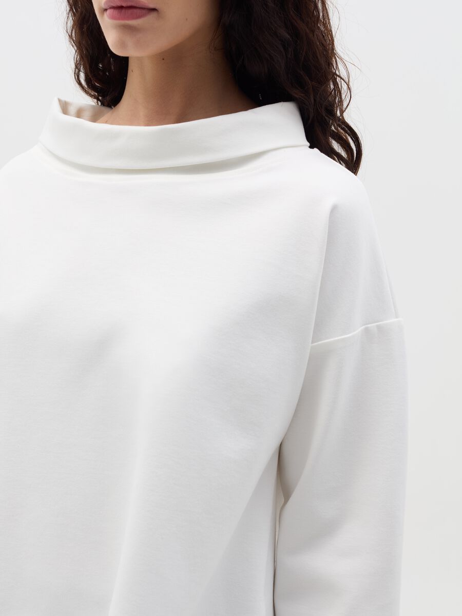 Blouse with cowl neck_2