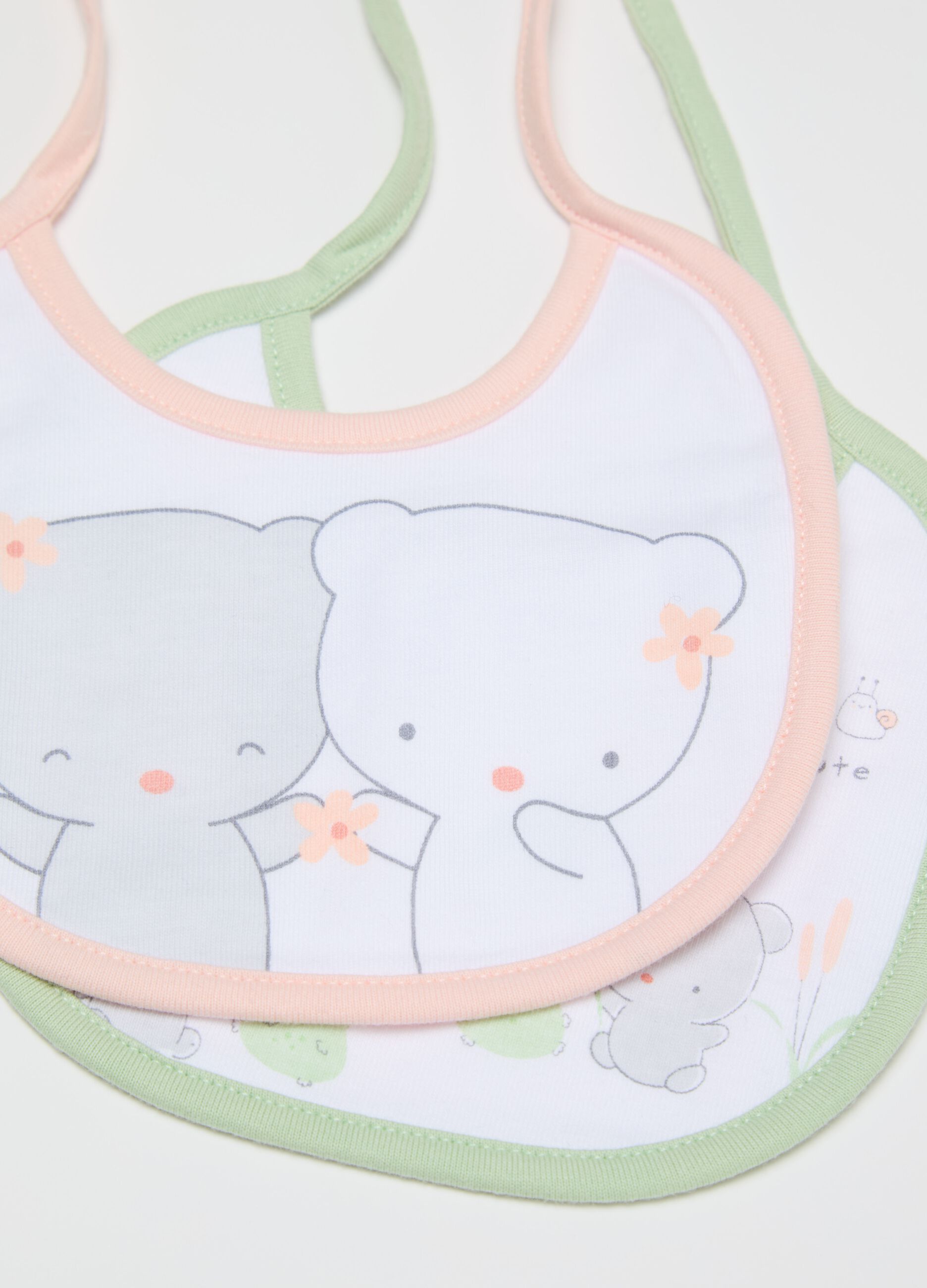 Two-pack bibs with ties and print
