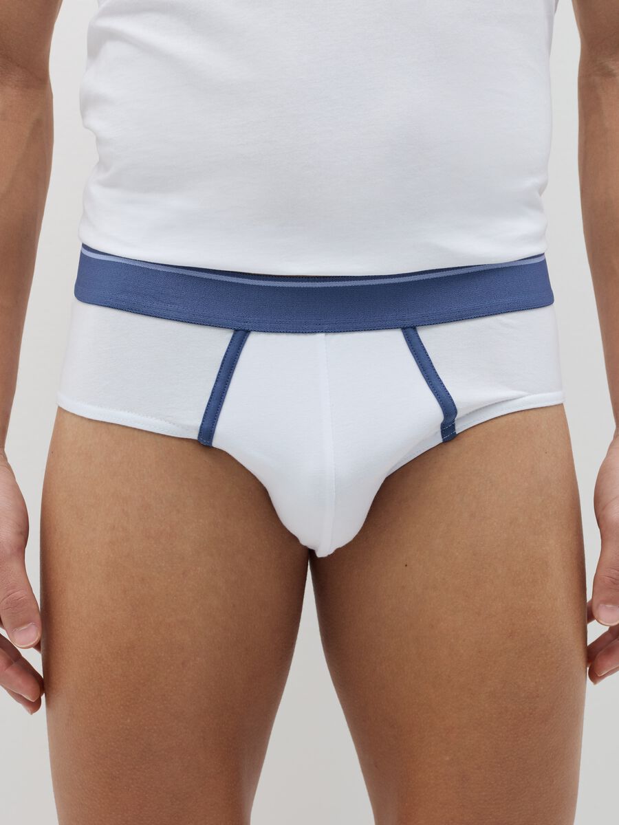 Three-pair pack briefs in stretch cotton with piping_1