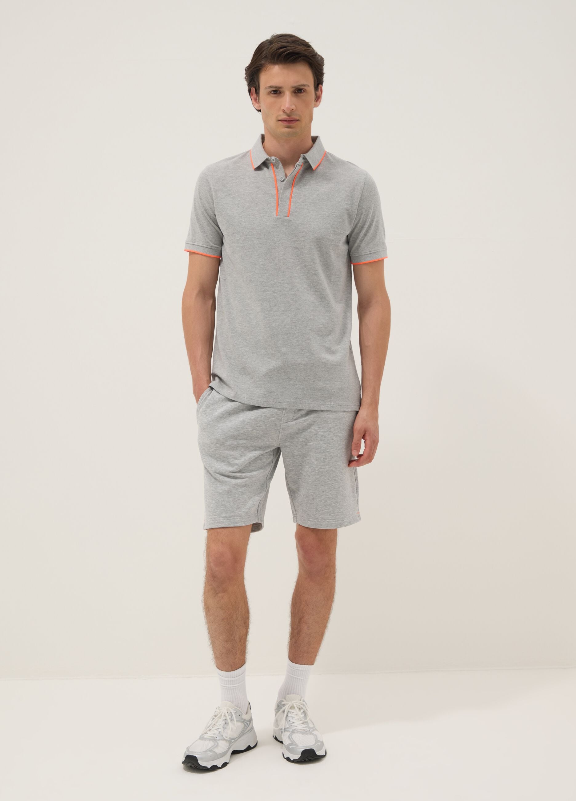 Grey stretch cotton polo with contrast piping