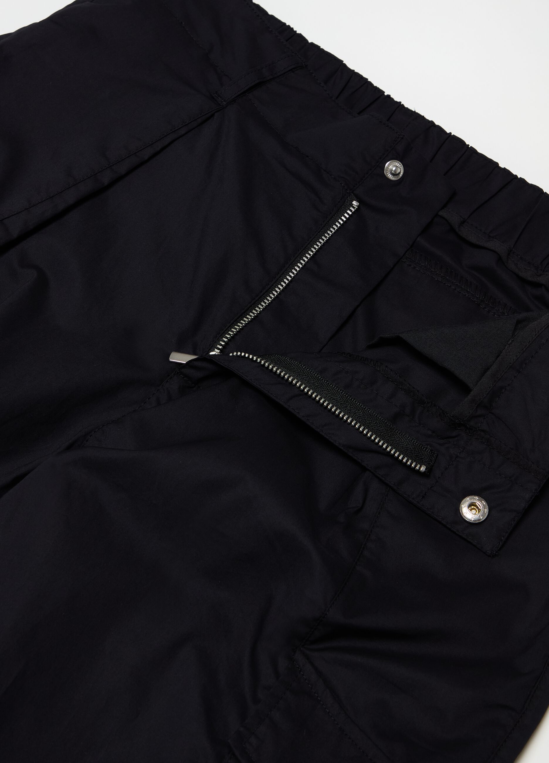 Light Wide-Leg Cargo Trousers Black