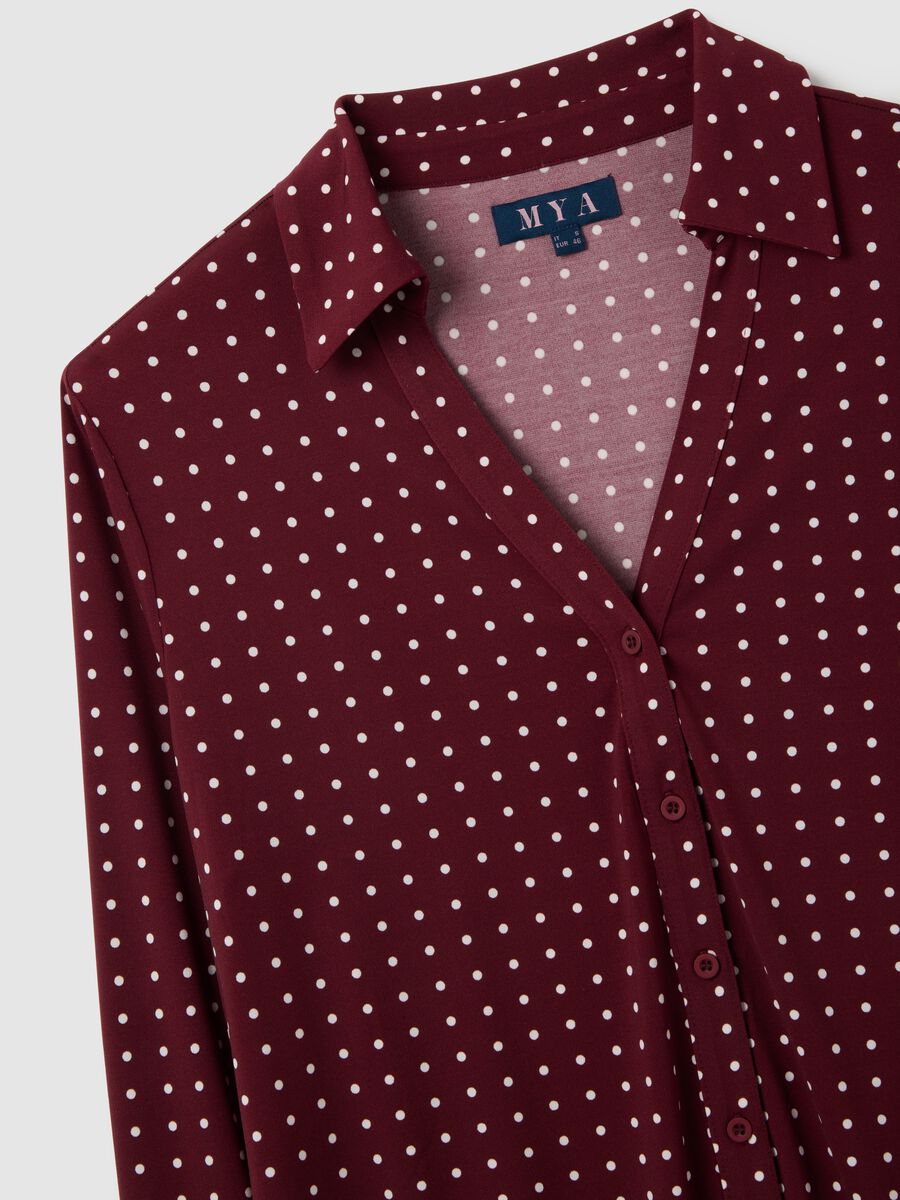 T-shirt a maniche lunghe bordeaux con colletto_5