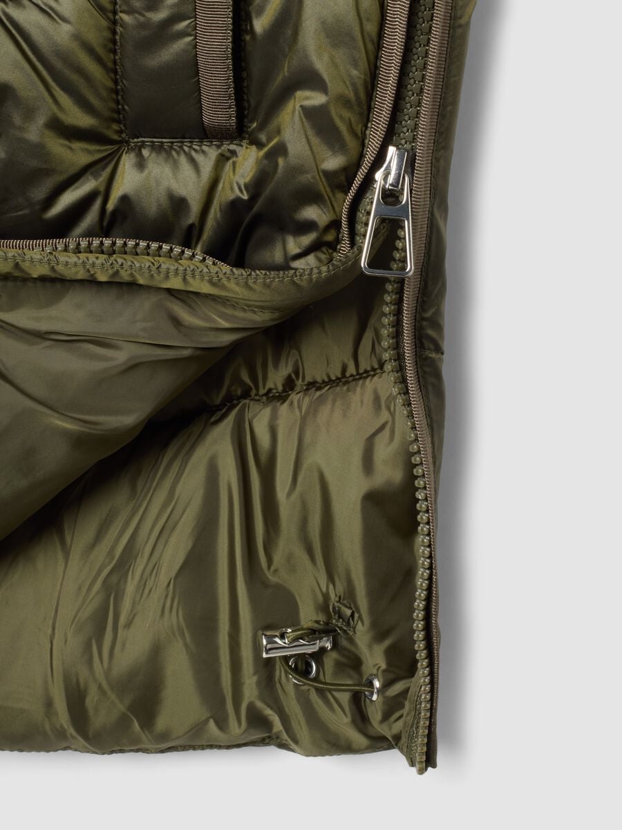 Gilet imbottito verde militare regular fit con cappuccio_1