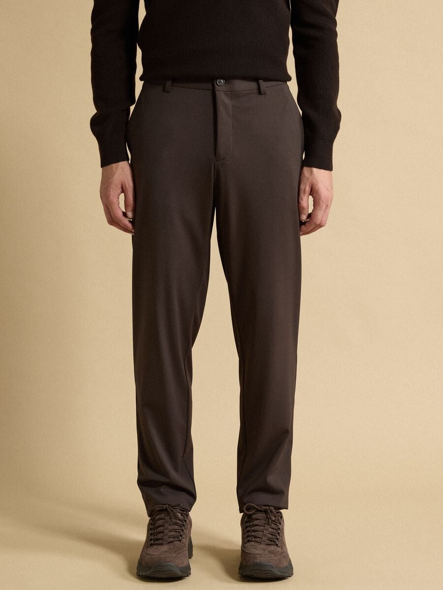 Pantaloni formali marroni in tessuto elasticizzato 4 Way Stretch slim fit_1