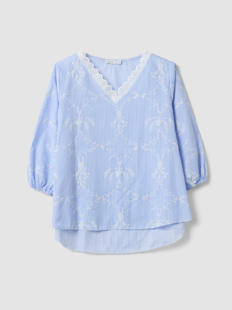 Blue cotton-blend top with embroidery and V-neck_4