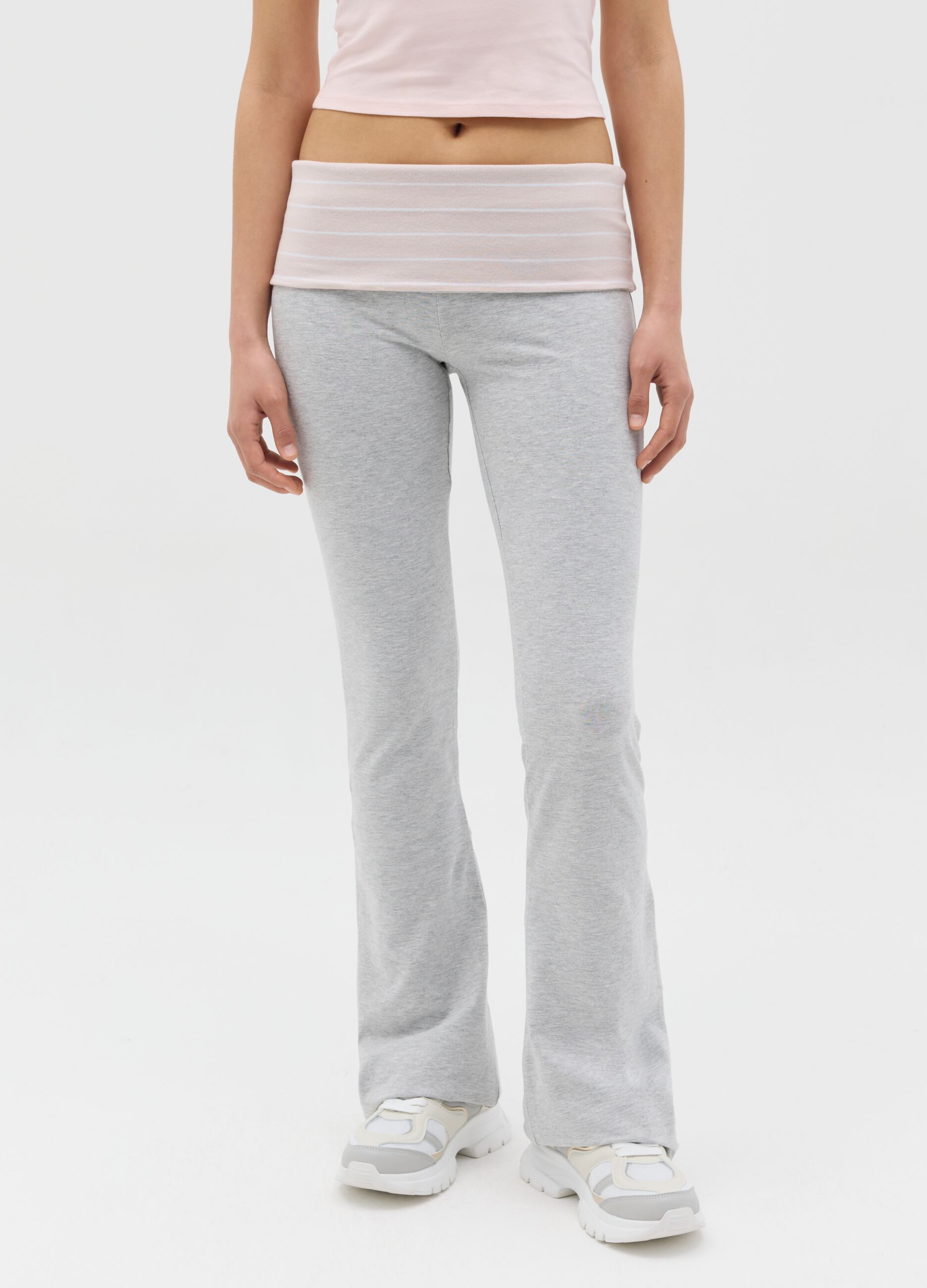 Grey flare-fit leggings with striped fold at the waist