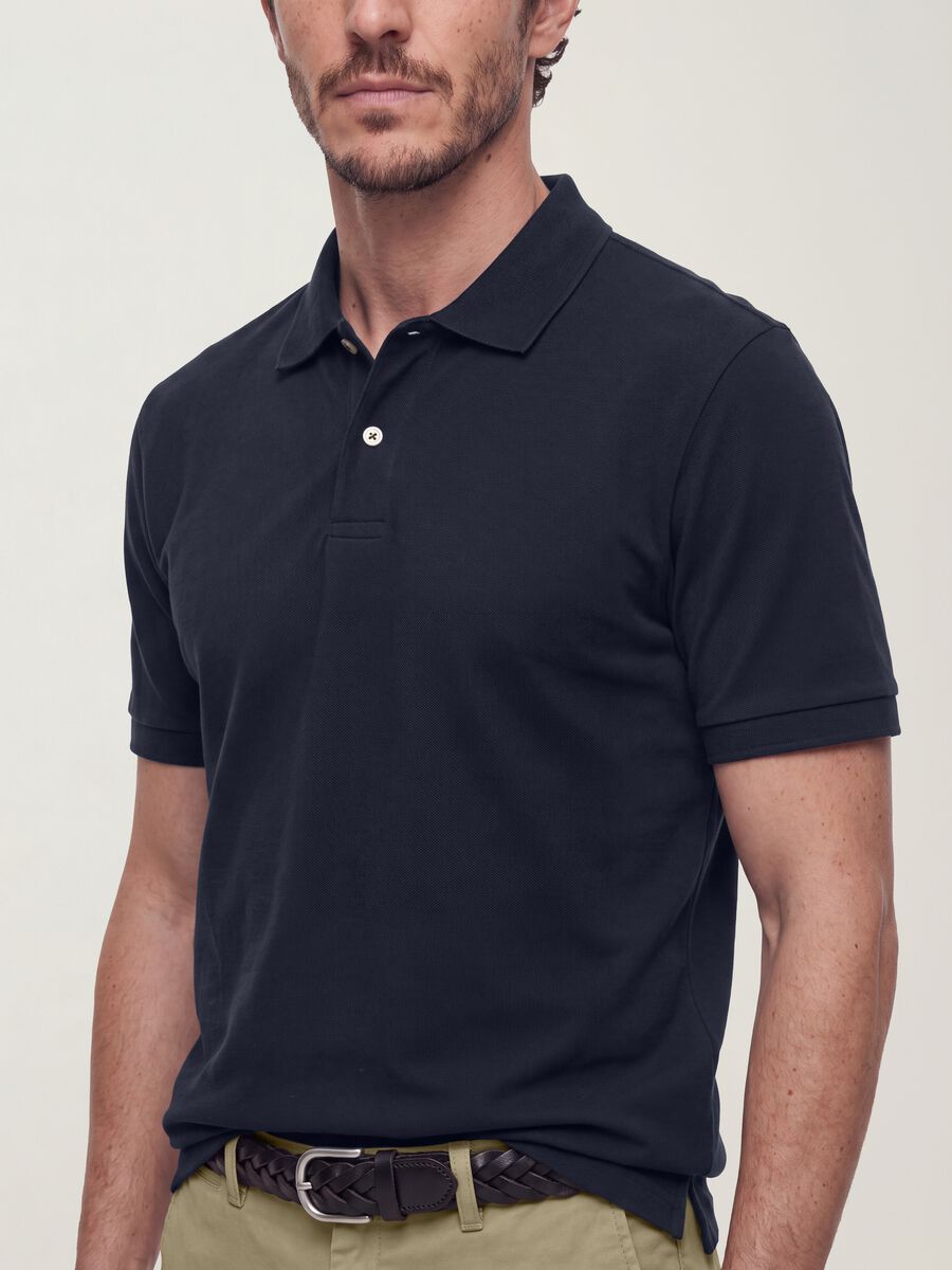 Polo nera in puro cotone piquet con colletto classico regular fit_2