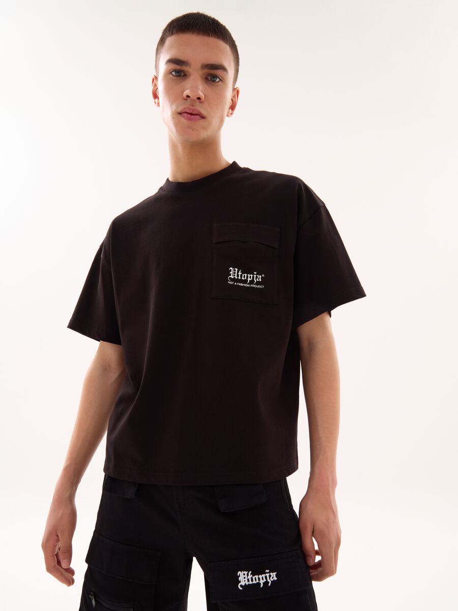 Short Sleeved T-shirt with Pocket Black_1