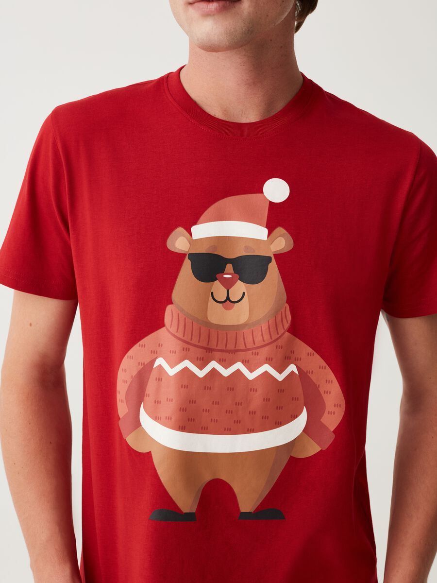 T-shirt con stampa orso natalizio_3