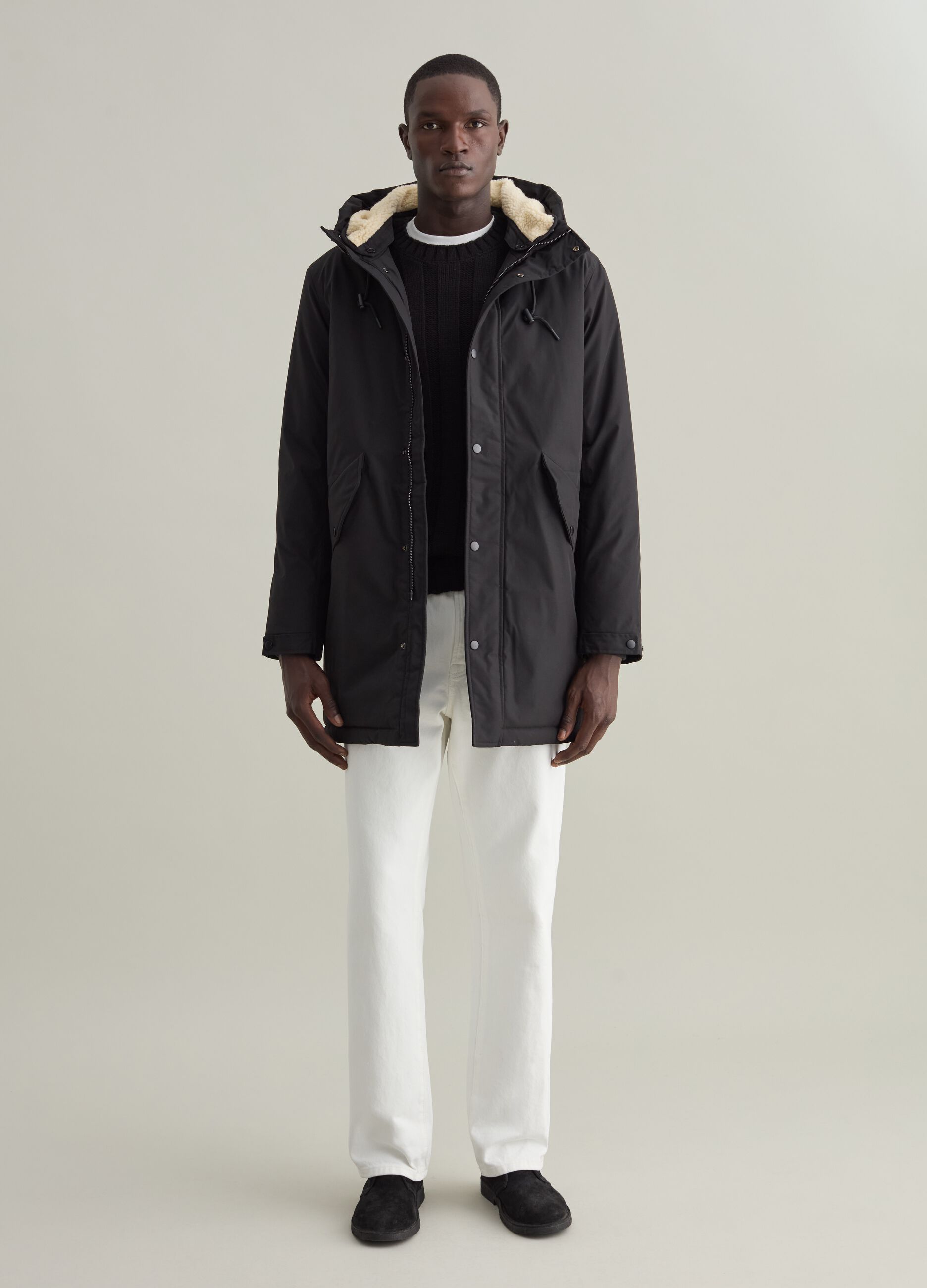 Parka con cappuccio e interno in sherpa