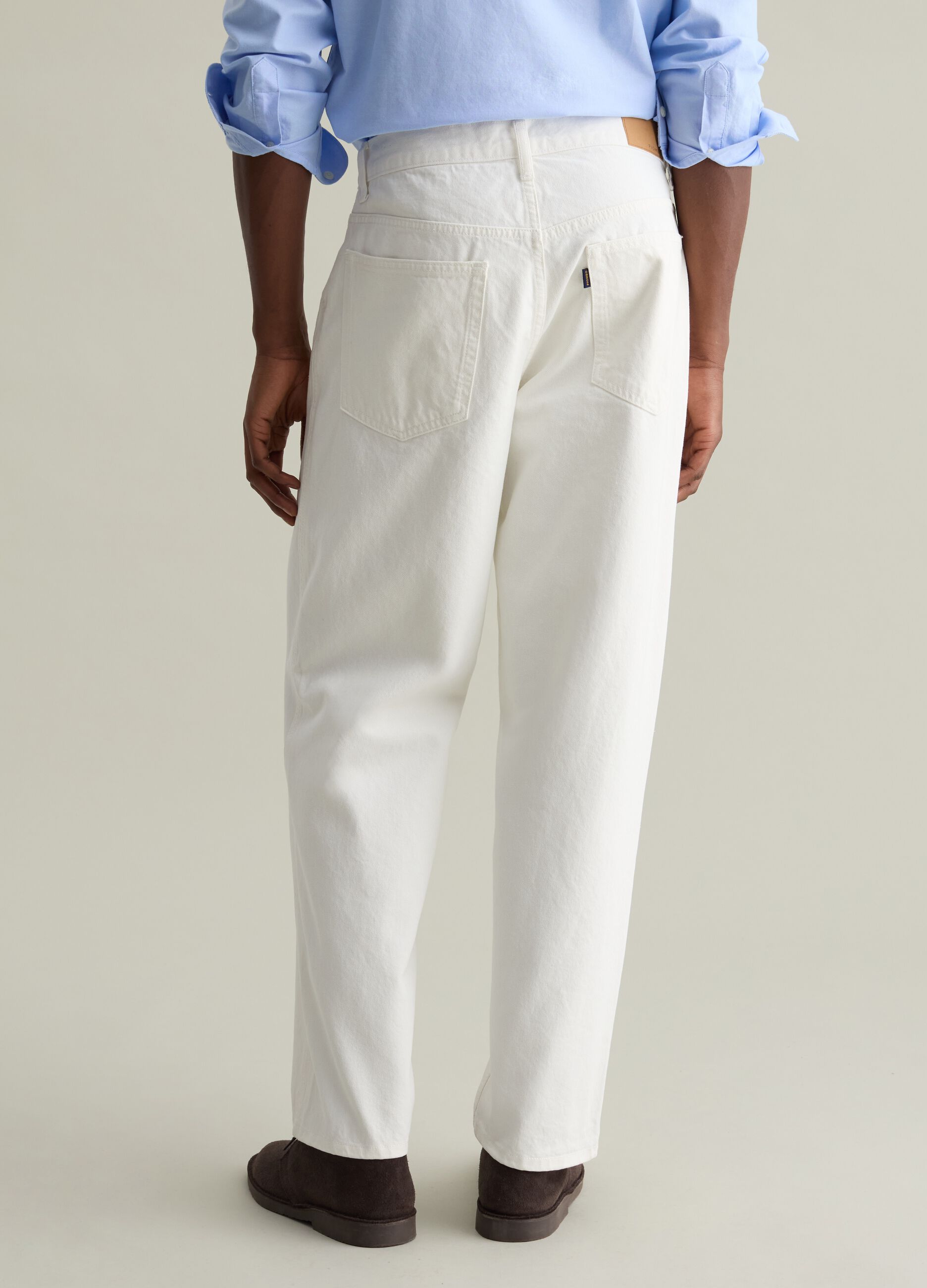 White regular-fit jeans with five pockets
