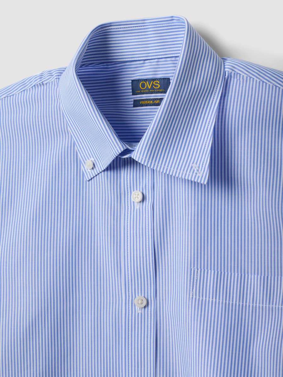 Camicia azzurra a righe in misto cotone con collo button down easy iron regular fit_6