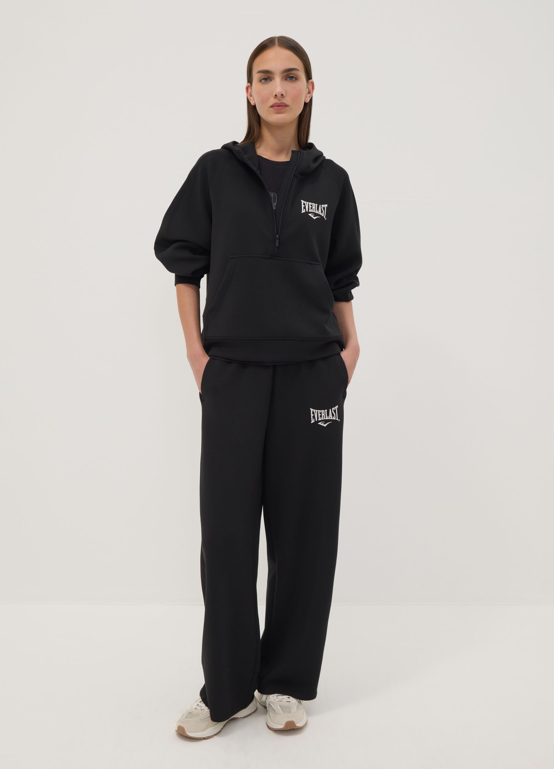 Black hooded sweatshirt in stretchy viscose jersey, regular fit