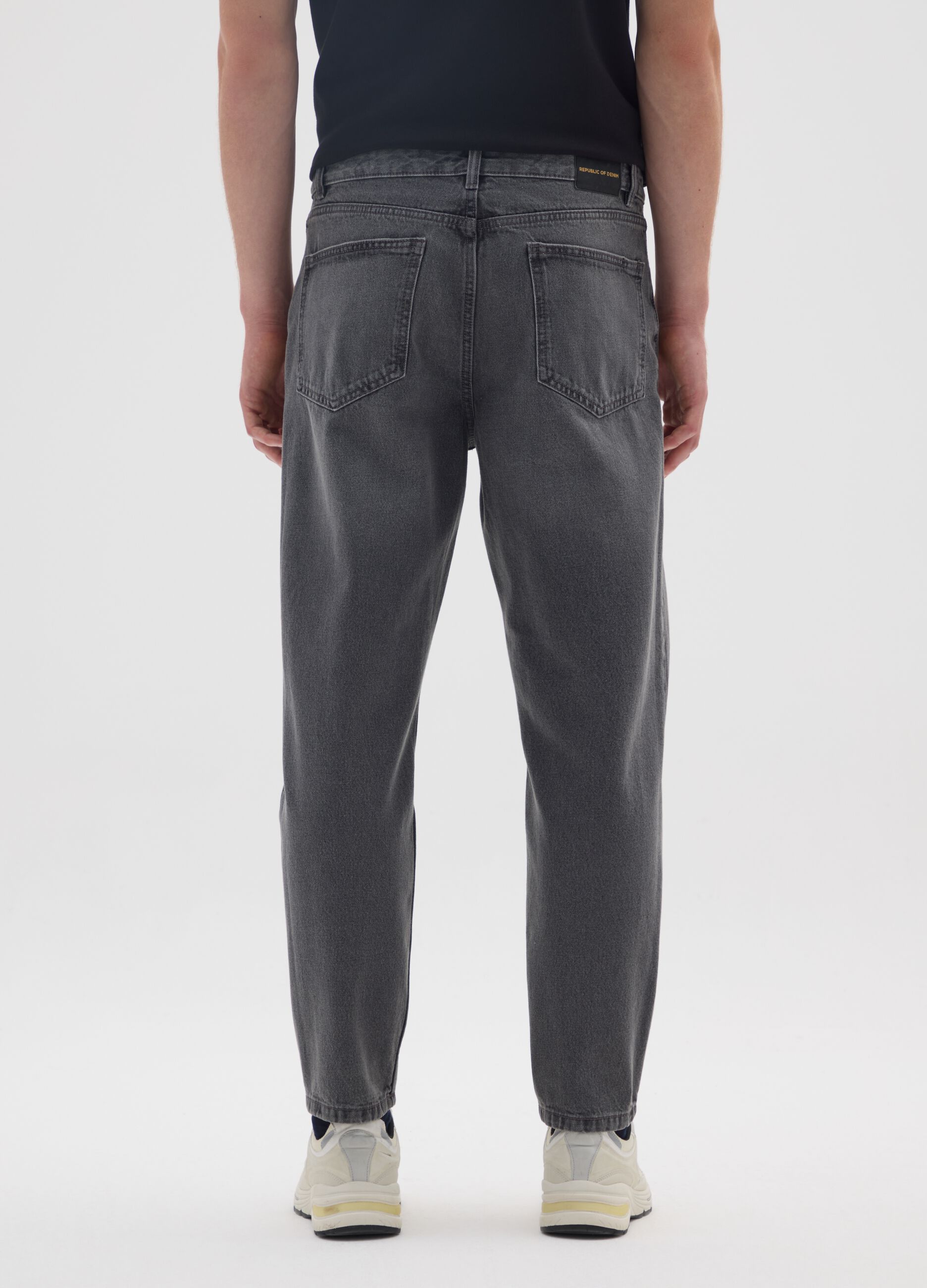 Jeans in puro cotone grigio regular tapered