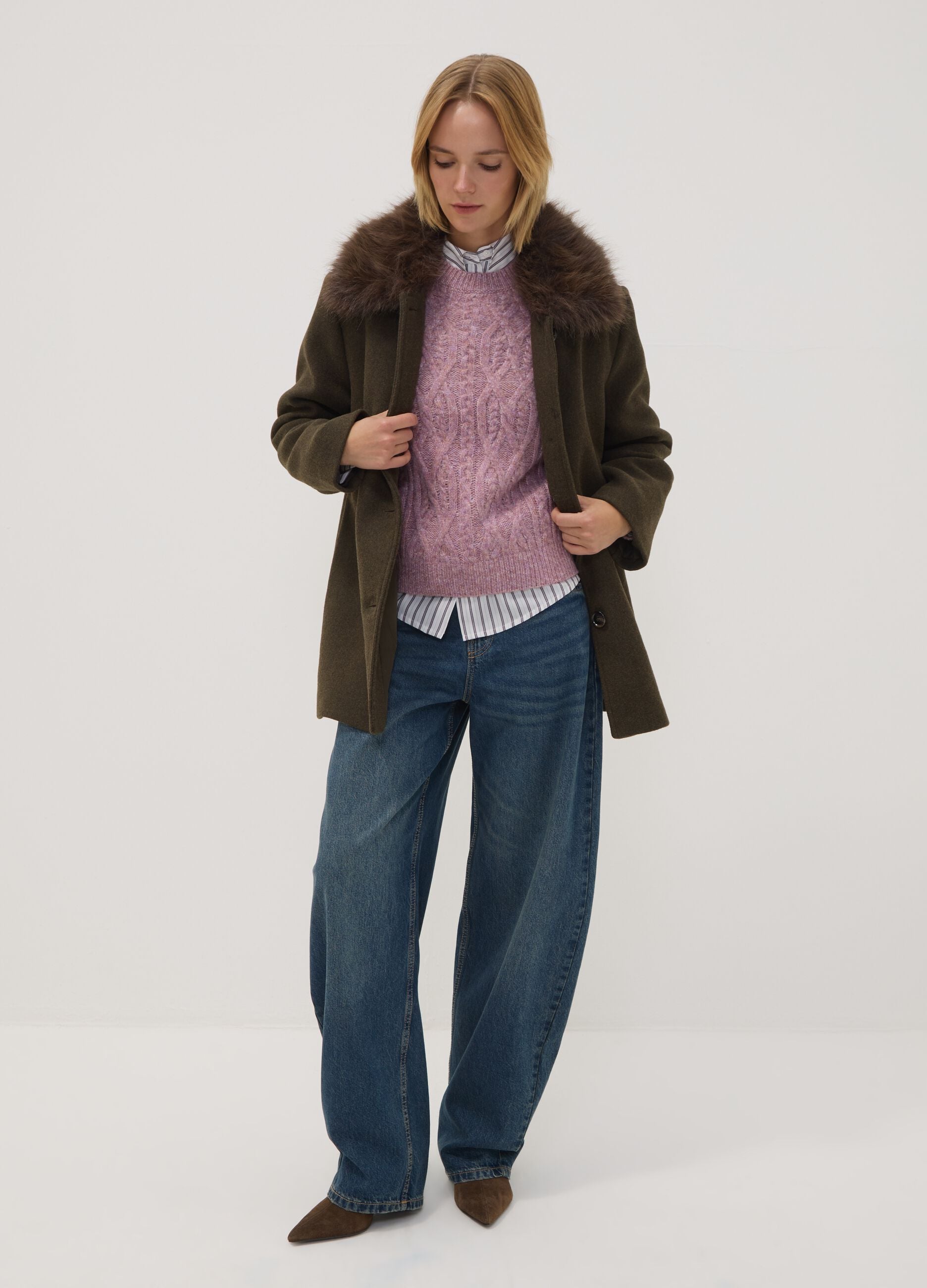 Brown wool and viscose-blend coat with contrast collar