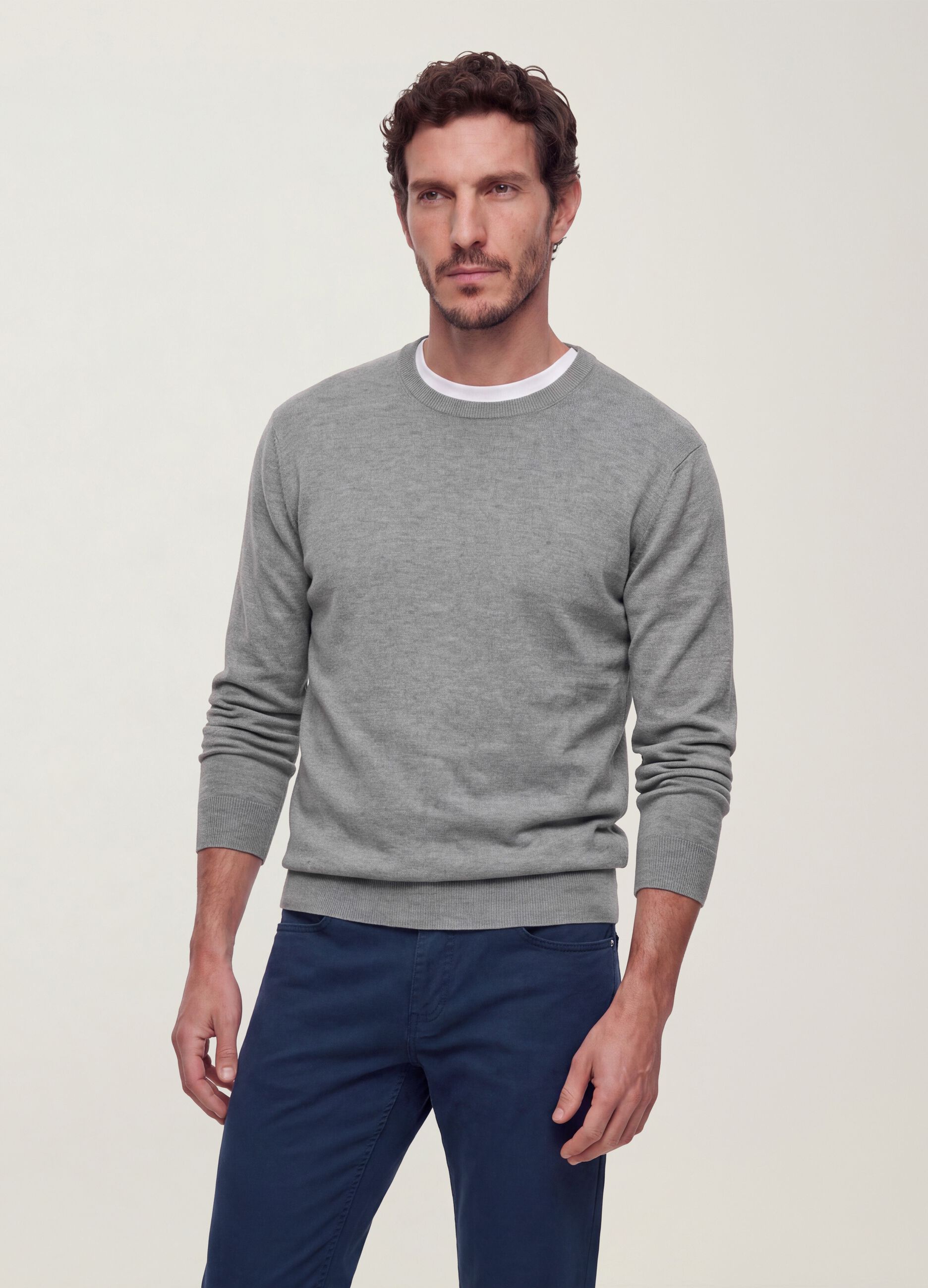 Grey crew-neck viscose-blend jumper, regular fit