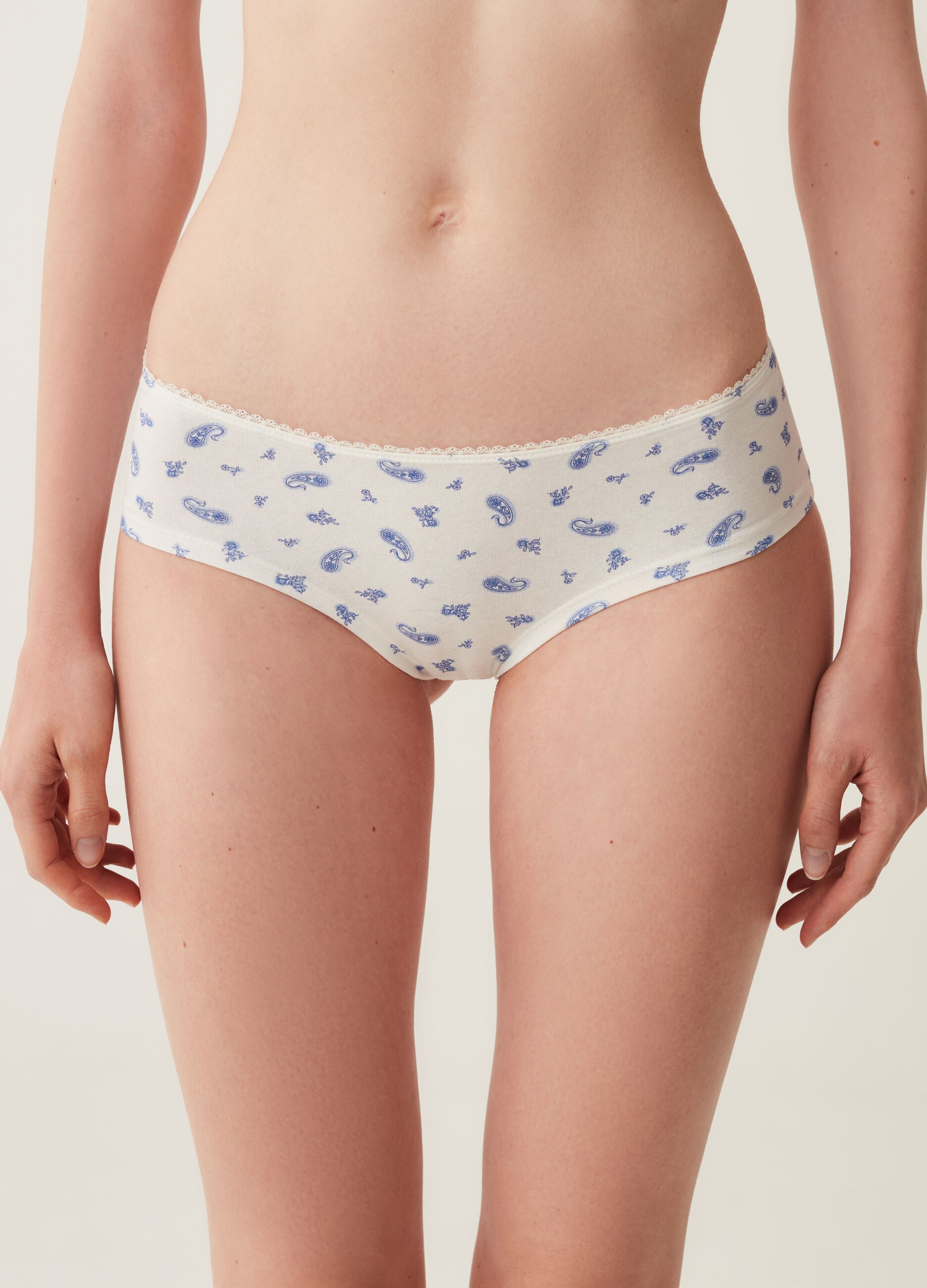 Set cinque culotte con profilo in pizzo