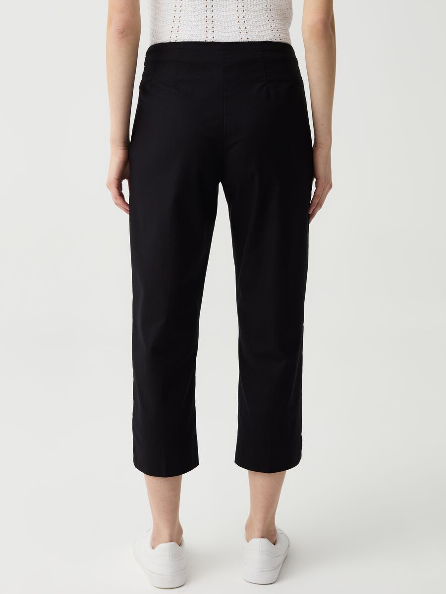 Ankle-fit cigarette trousers_2