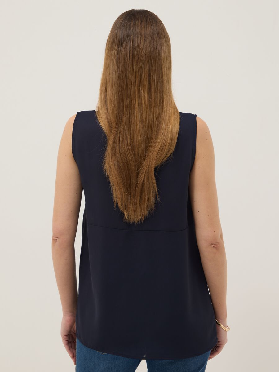 Blue maternity blouse in lightweight fabric_2