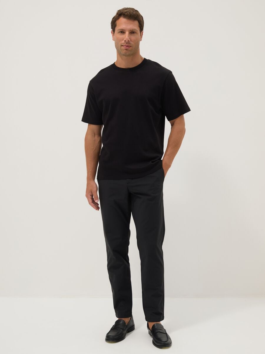 Pantaloni chino neri regular fit_0
