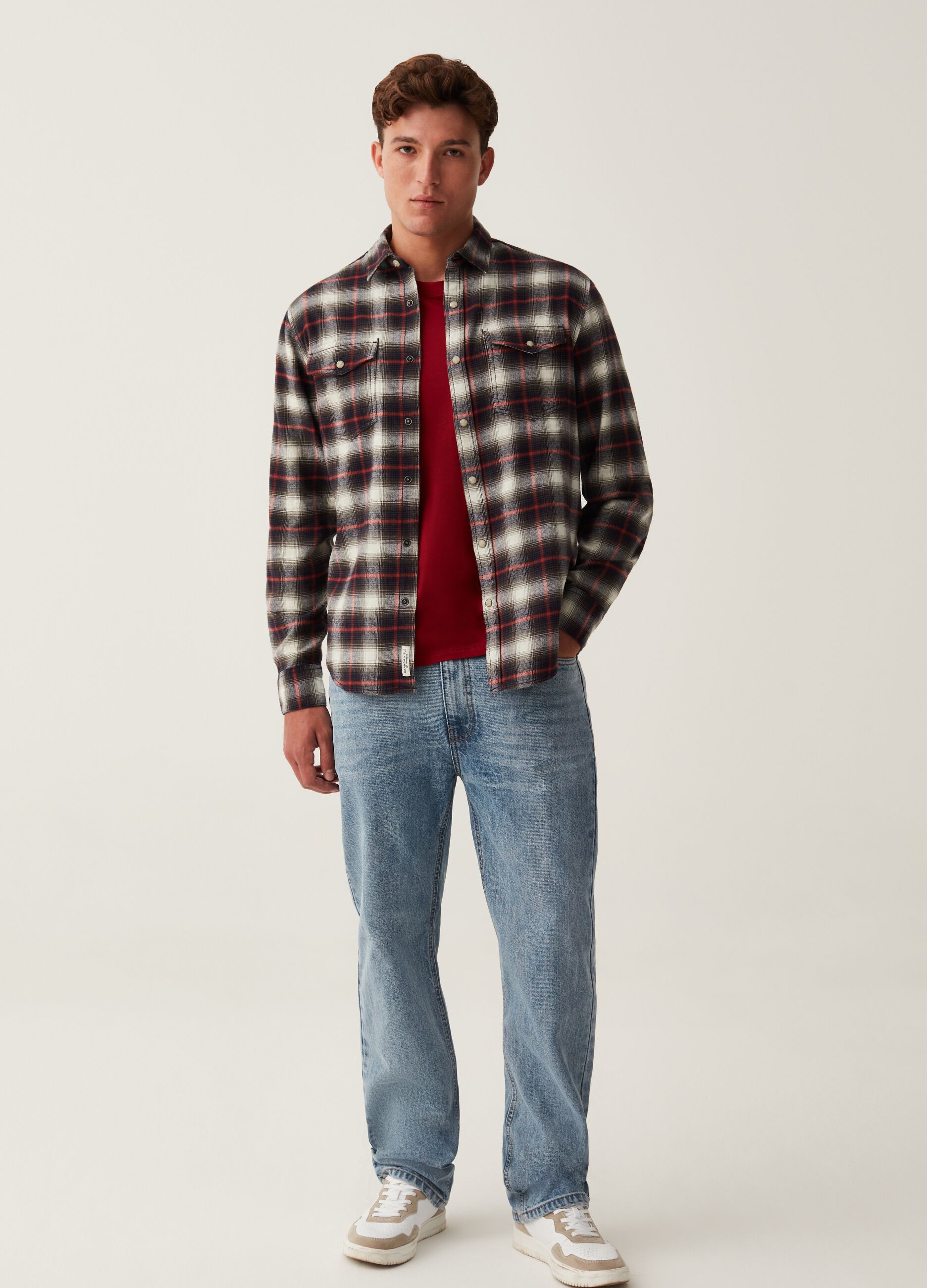 Jeans straight fit con scoloriture_0