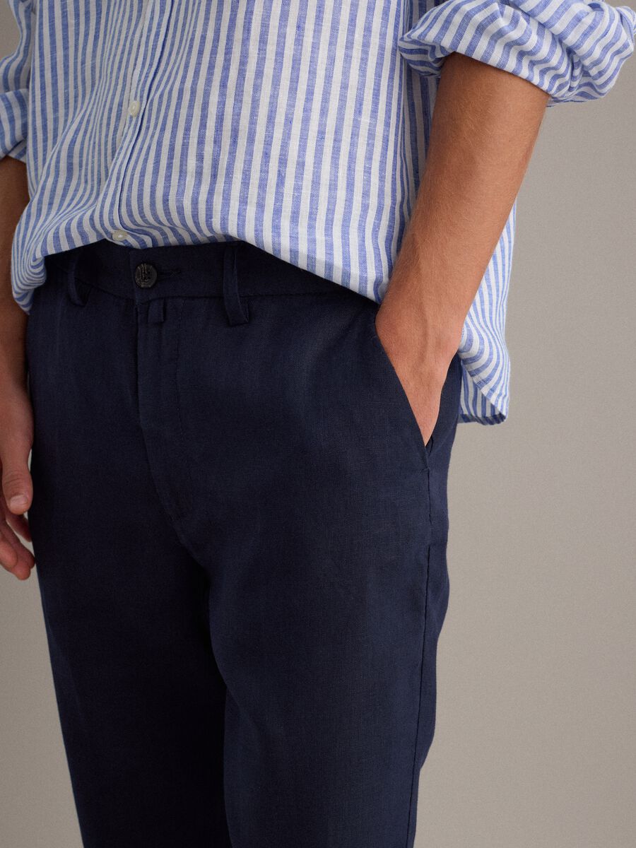 Pantaloni chino in puro lino blu regular fit_3
