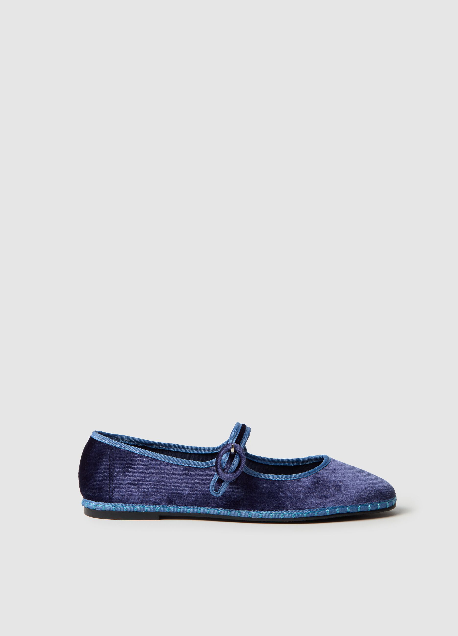 Ballerina flats with strap