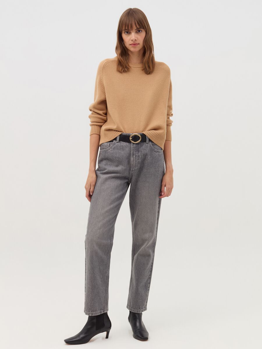 Pullover with raglan sleeves_1