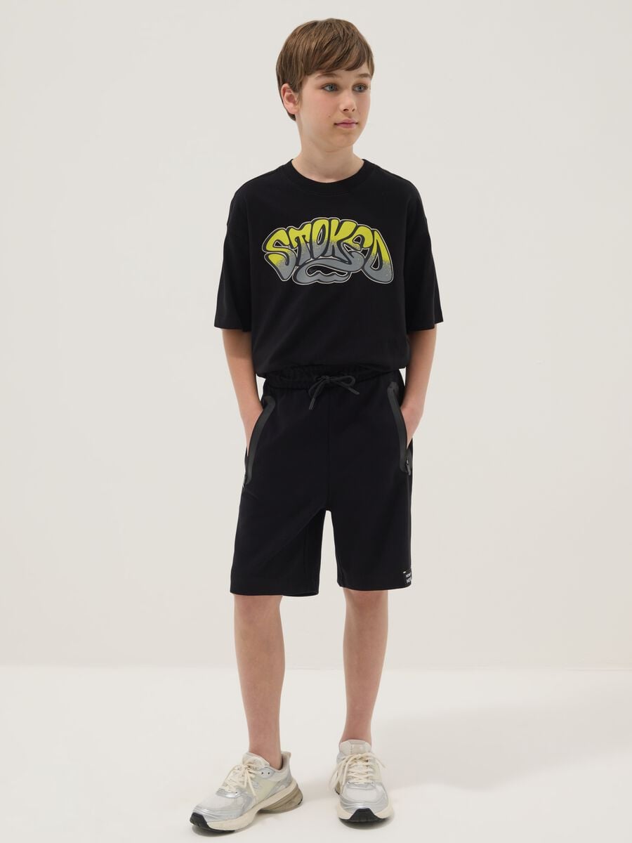 Black cotton-blend shorts with elasticated waist_0
