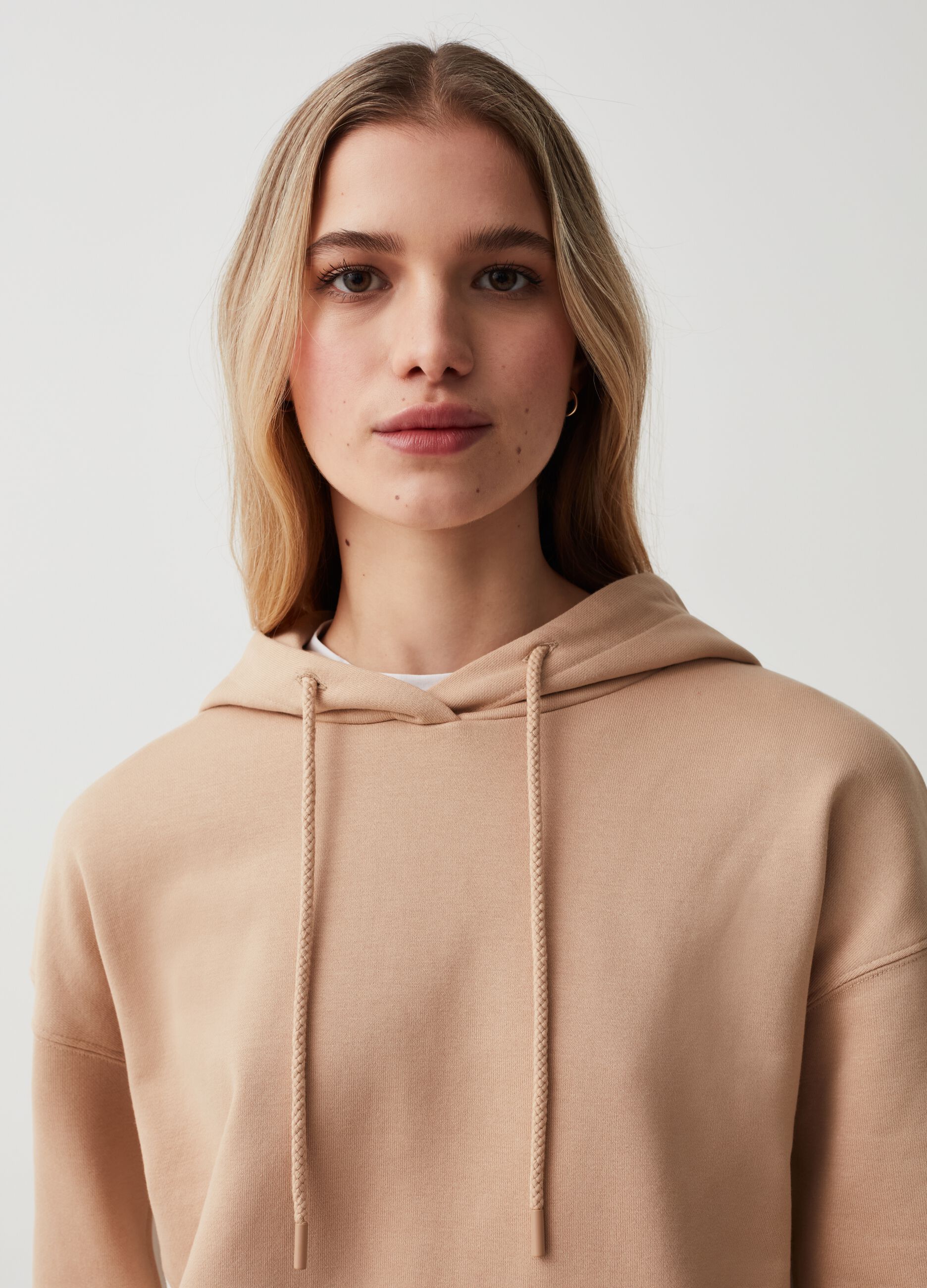 Essential sweatshirt with hood and contrasting bands