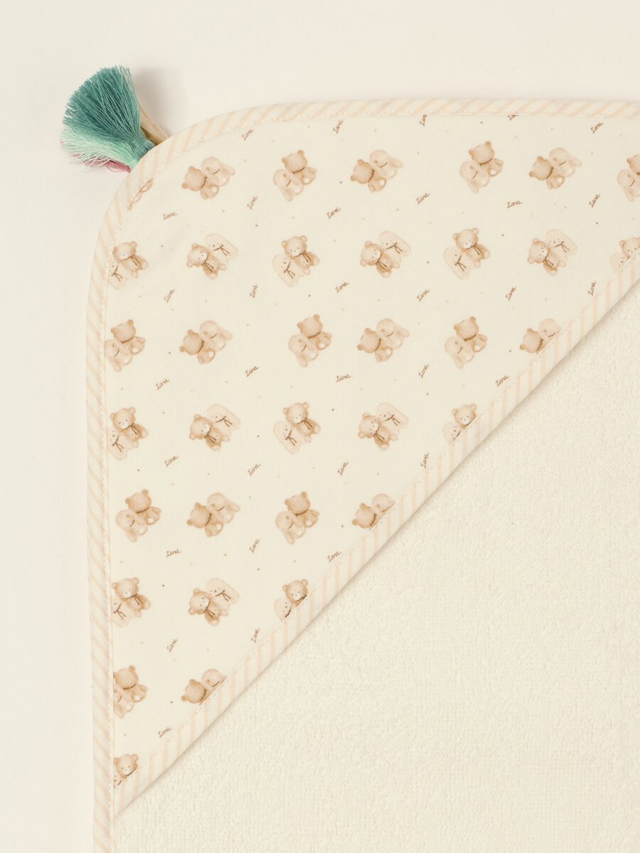 White pure cotton baby bathrobe with teddy bear pattern_1