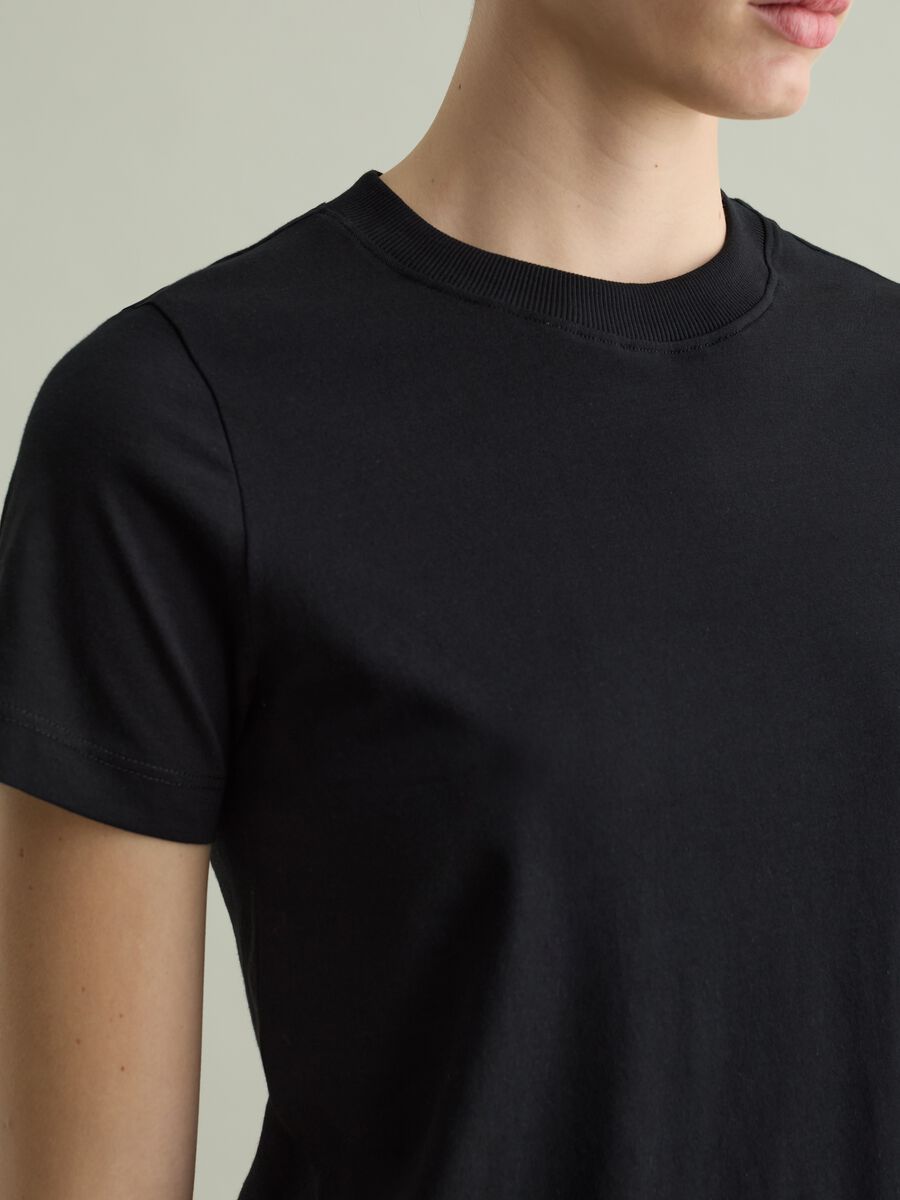 Cotton T-shirt with round neck_2