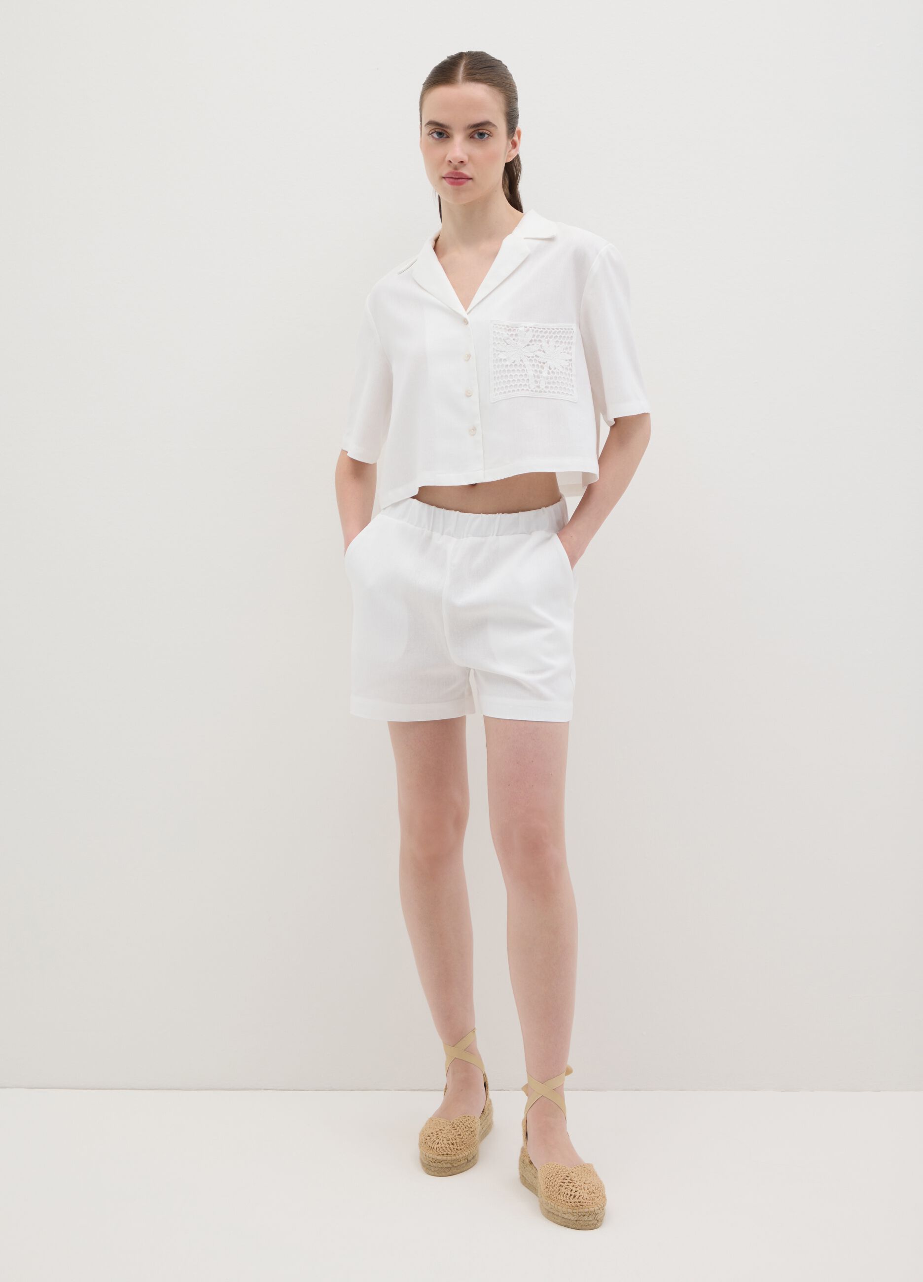 Completo estivo da donna in misto lino bianco regular fit