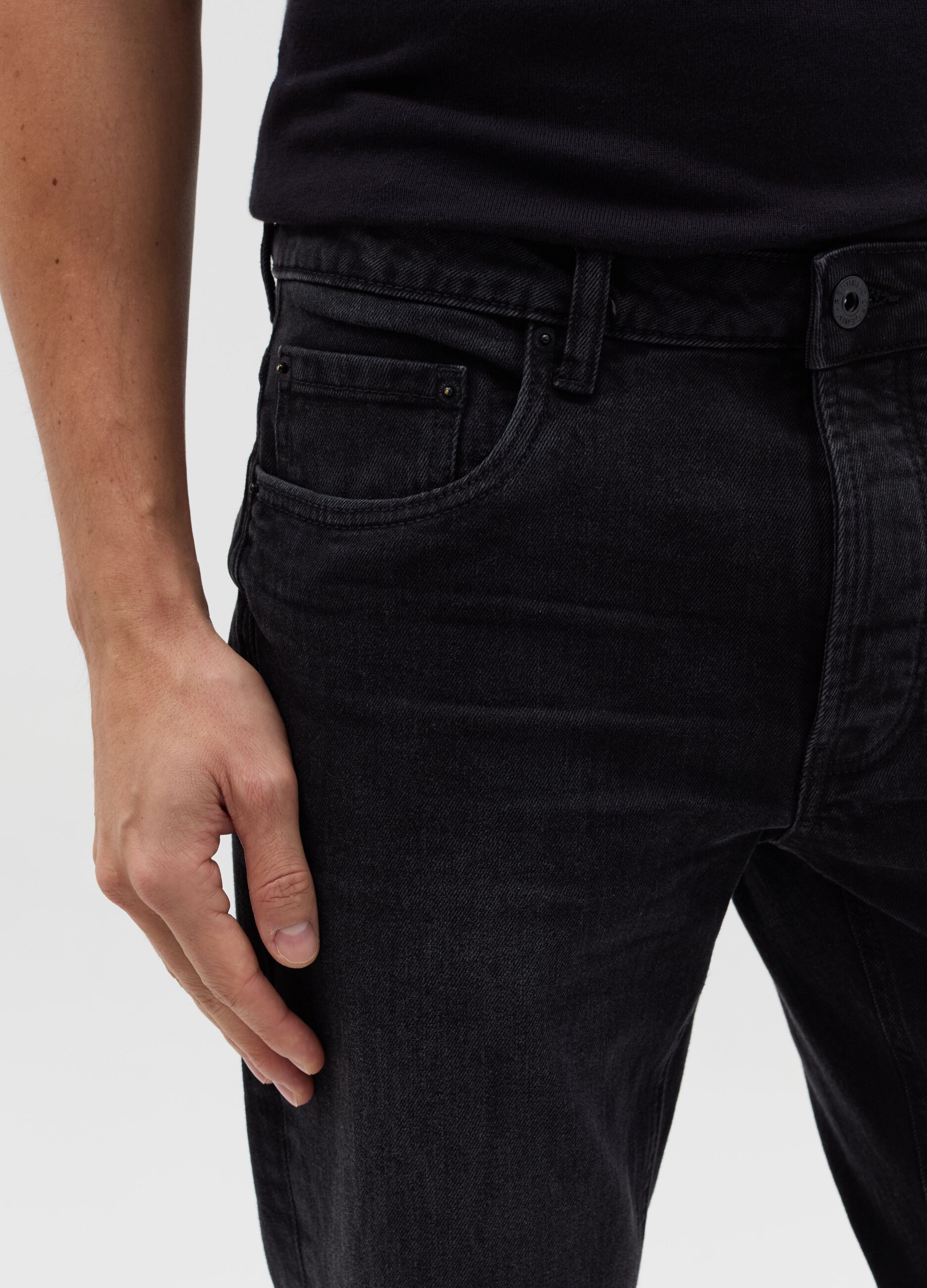 Slim-fit stretch jeans
