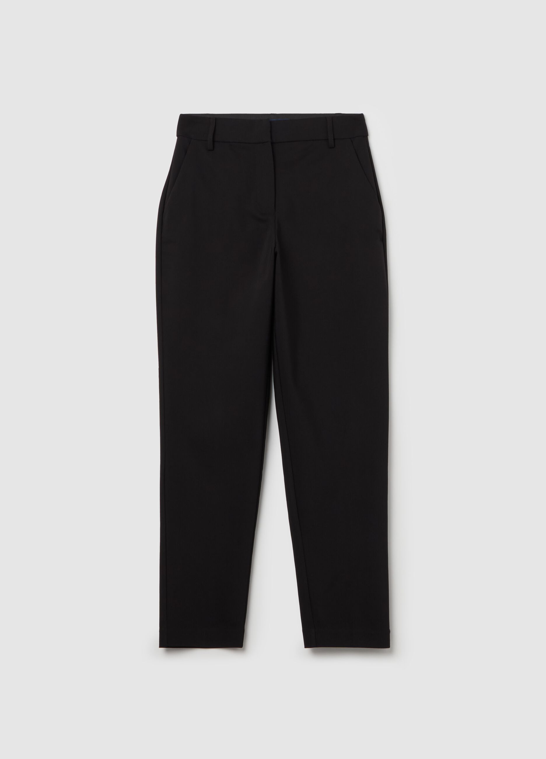 Chino trousers with pockets