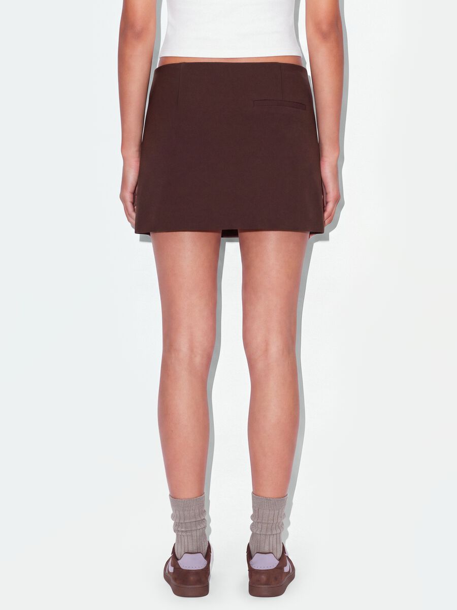Mini gonna marrone in viscosa elasticizzata con cintura_3