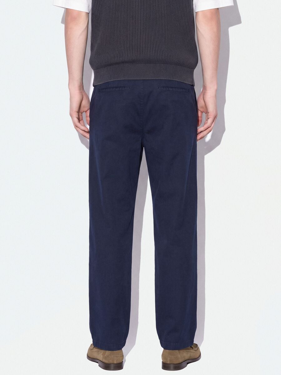 Pantaloni chino blu in puro cotone barrel fit_2