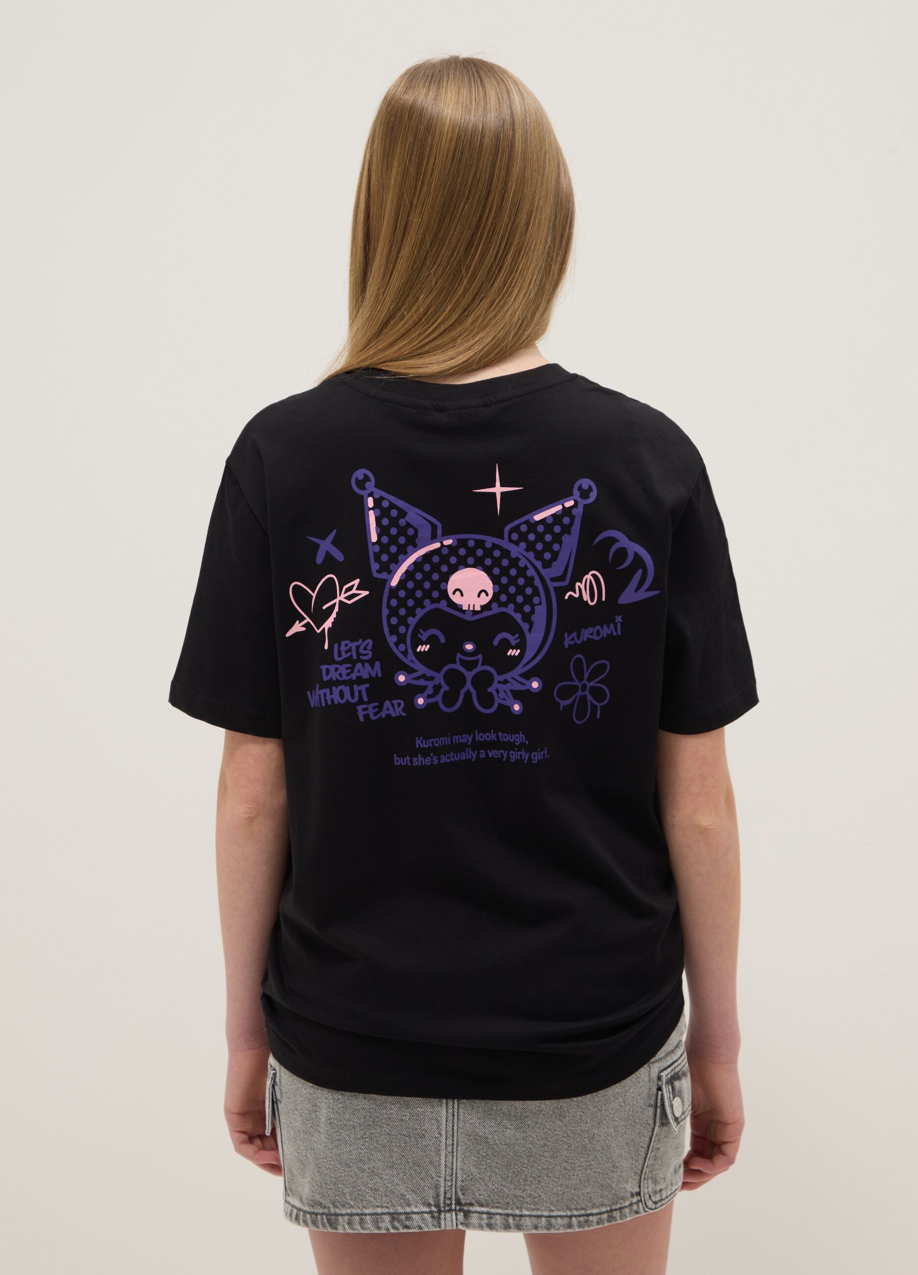 Girls' regular fit black pure cotton T-shirt with Kuromi