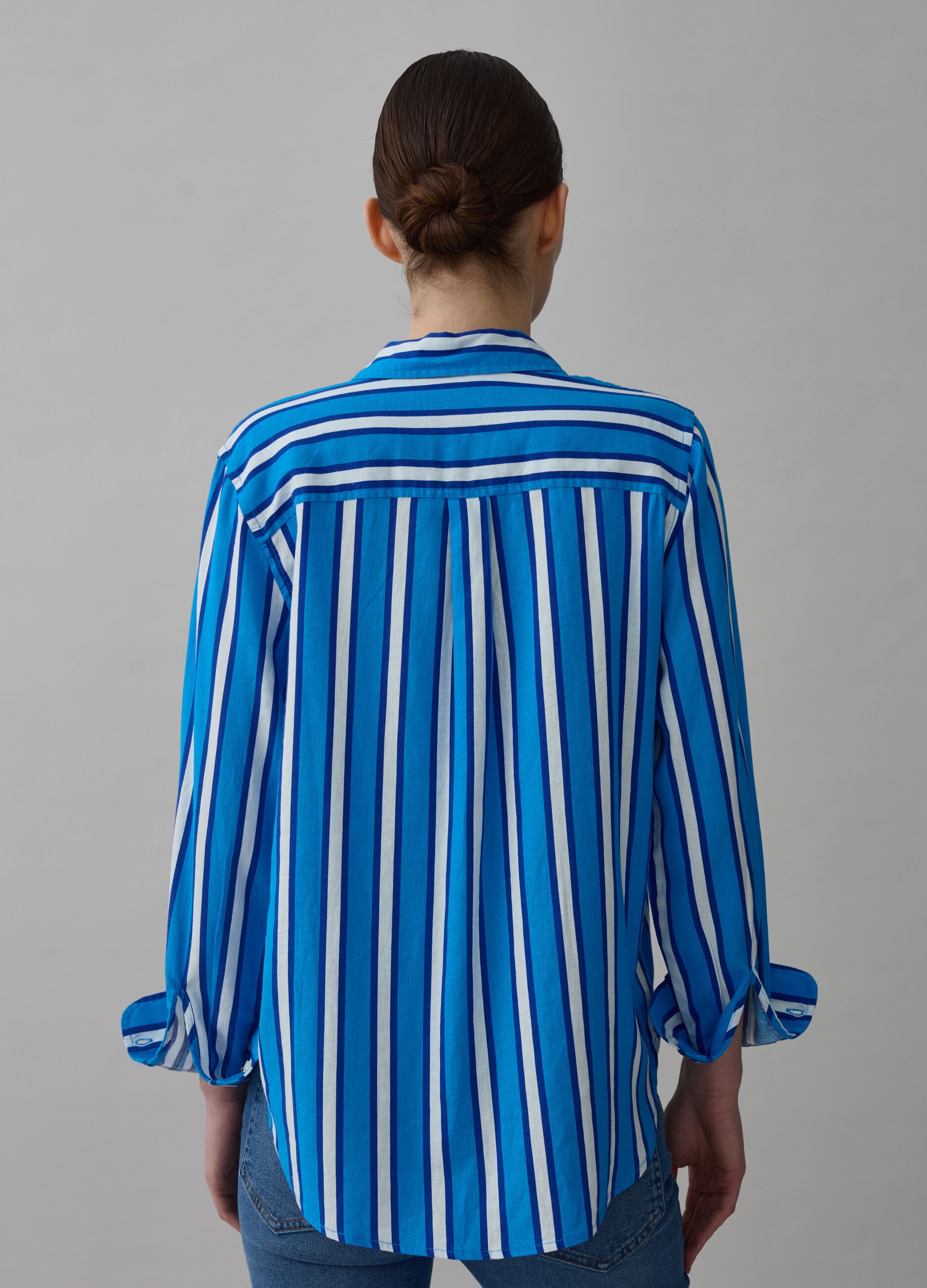 Camicia in lino e viscosa a righe