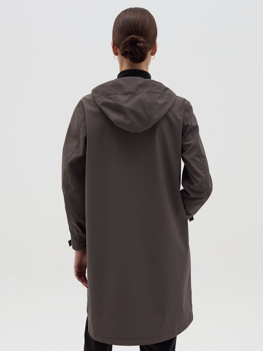 Parka lungo con cappuccio_3
