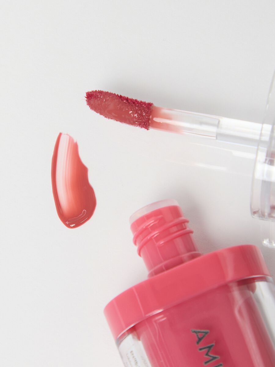 Lip tint with fantastic glossy effect. Vibrant colour and hydrated lips for 12 hours_6