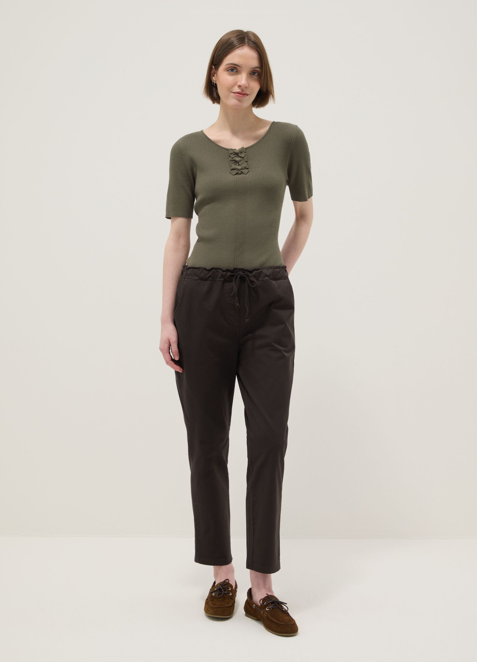 Regular fit green viscose blend T-shirt with bows