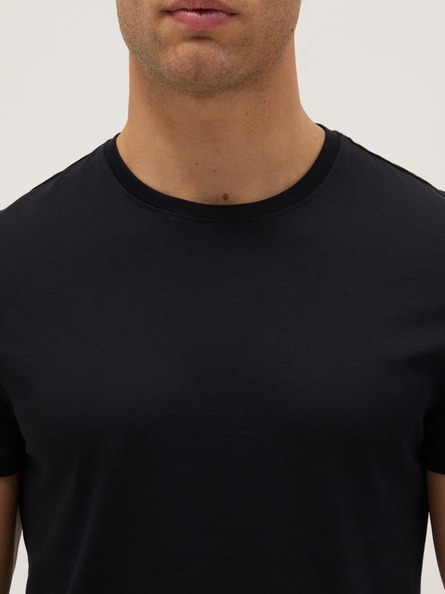 Black pure cotton regular fit T-shirt_1