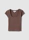 T-shirt in cotone elasticizzato marrone slim fit con borchie sul collo _4