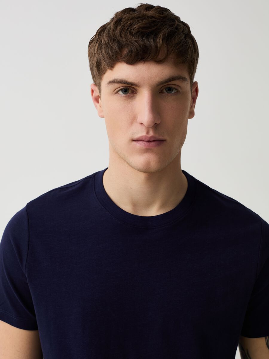 Round-neck T-shirt in jersey slub_0