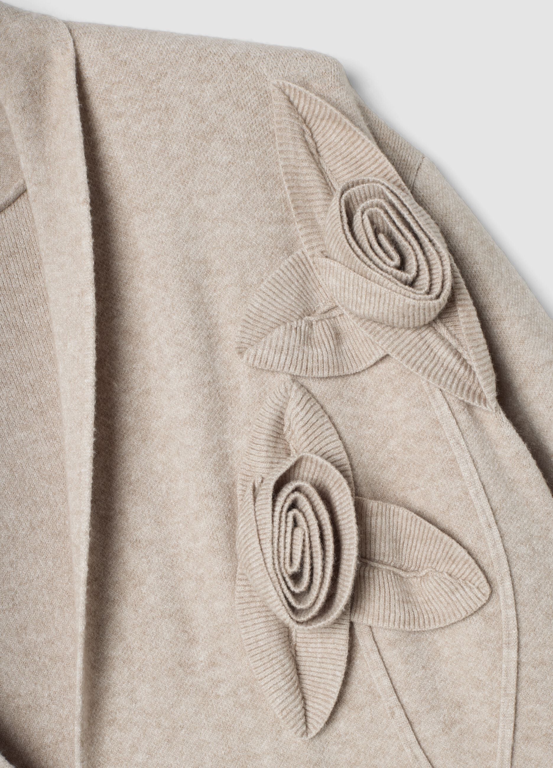 Beige viscose-blend cardigan with raised floral appliqu&eacute;
