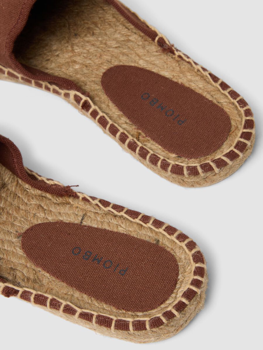 Brown espadrille-style sandals_3