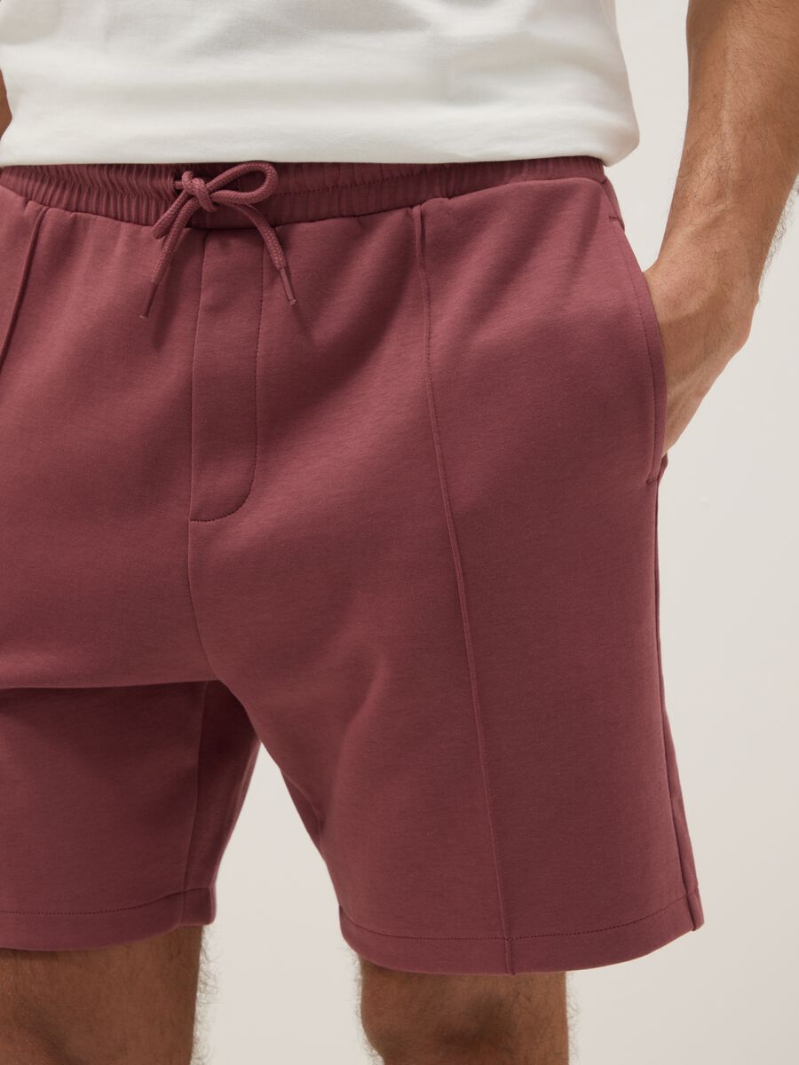 Red cotton-blend regular-fit shorts with drawstring_3