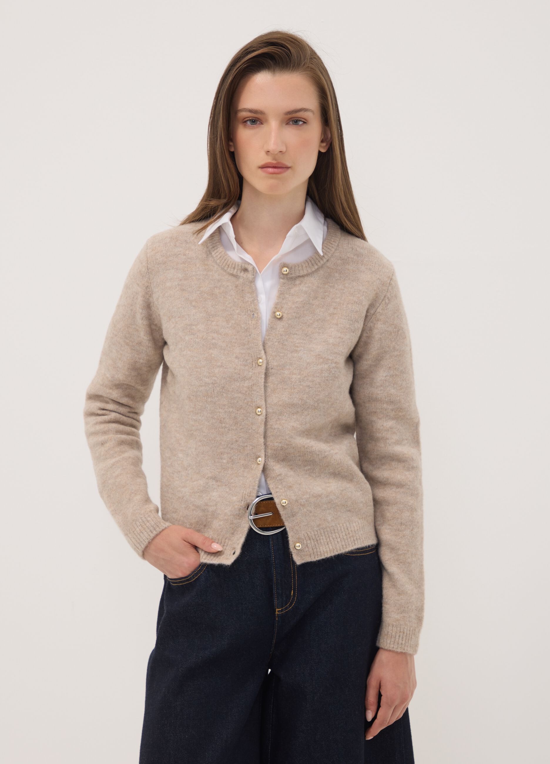Beige stretch wool crew-neck cardigan, regular fit