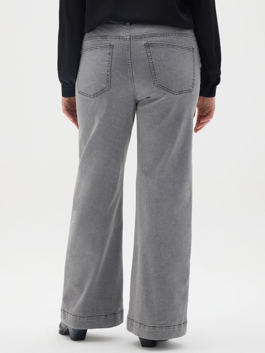 Grey Denim Bootcut Jeans_3